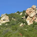 In Zona Panoramica, Immersa Nel Della Macchia Mediterranea Villasimius