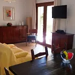 In Zona Panoramica, Immersa Nel Della Macchia Mediterranea