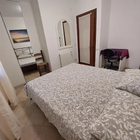 In Zona Panoramica, Immersa Nel Della Macchia Mediterranea Villasimius