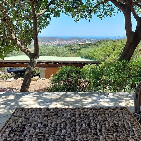 Appartement In Zona Panoramica, Immersa Nel Della Macchia Mediterranea *