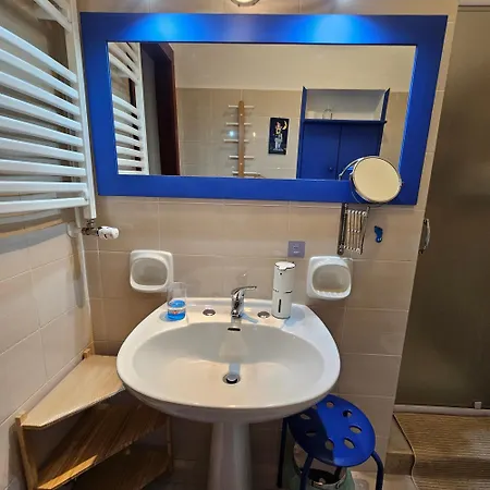 In Zona Panoramica, Immersa Nel Della Macchia Mediterranea *