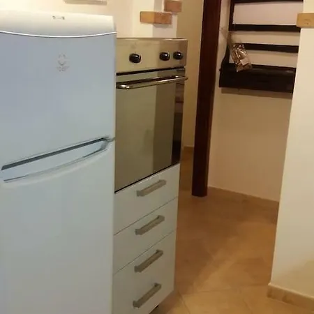 In Zona Panoramica, Immersa Nel Della Macchia Mediterranea *