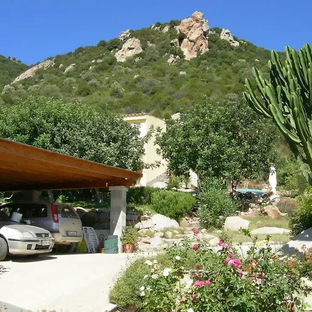 In Zona Panoramica, Immersa Nel Della Macchia Mediterranea * Villasimius