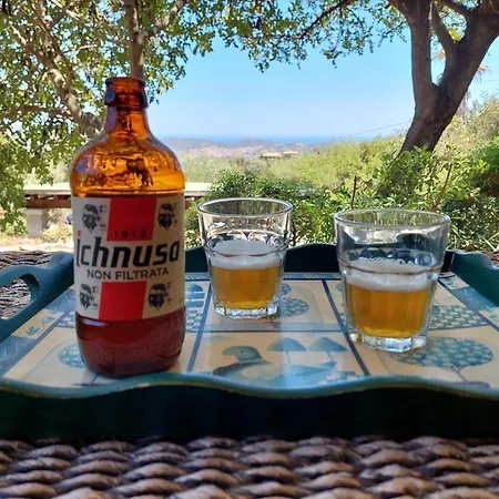 In Zona Panoramica, Immersa Nel Della Macchia Mediterranea