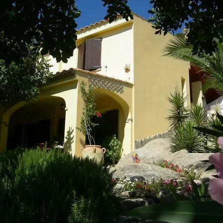 In Zona Panoramica, Immersa Nel Della Macchia Mediterranea 公寓
