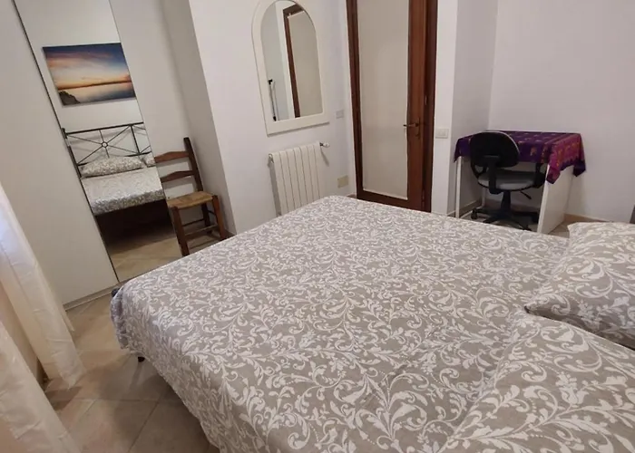 In Zona Panoramica, Immersa Nel Della Macchia Mediterranea Villasimius