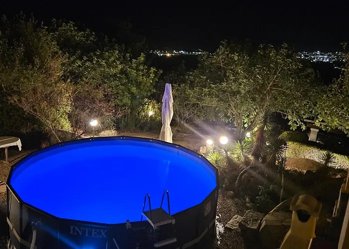 アパート In Zona Panoramica, Immersa Nel Della Macchia Mediterranea ヴィッラシミーウス