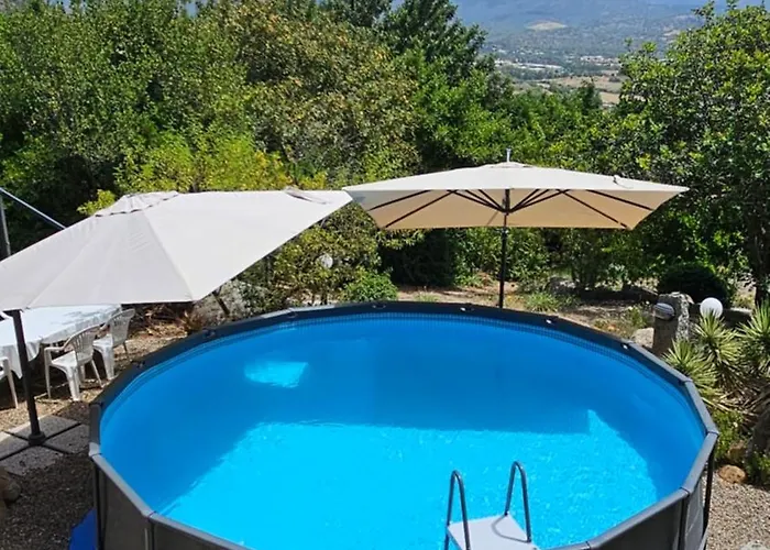 In Zona Panoramica, Immersa Nel Della Macchia Mediterranea