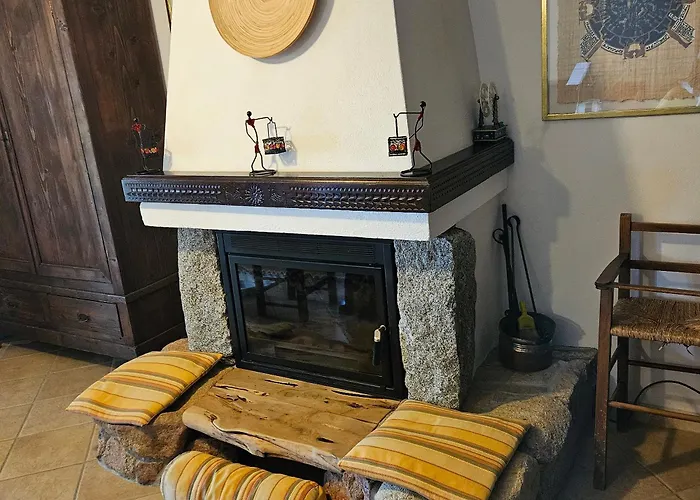 In Zona Panoramica, Immersa Nel Della Macchia Mediterranea アパート