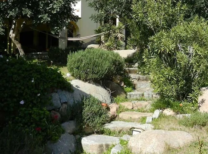 Appartement In Zona Panoramica, Immersa Nel Della Macchia Mediterranea