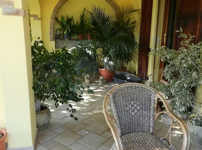 In Zona Panoramica, Immersa Nel Della Macchia Mediterranea * ヴィッラシミーウス